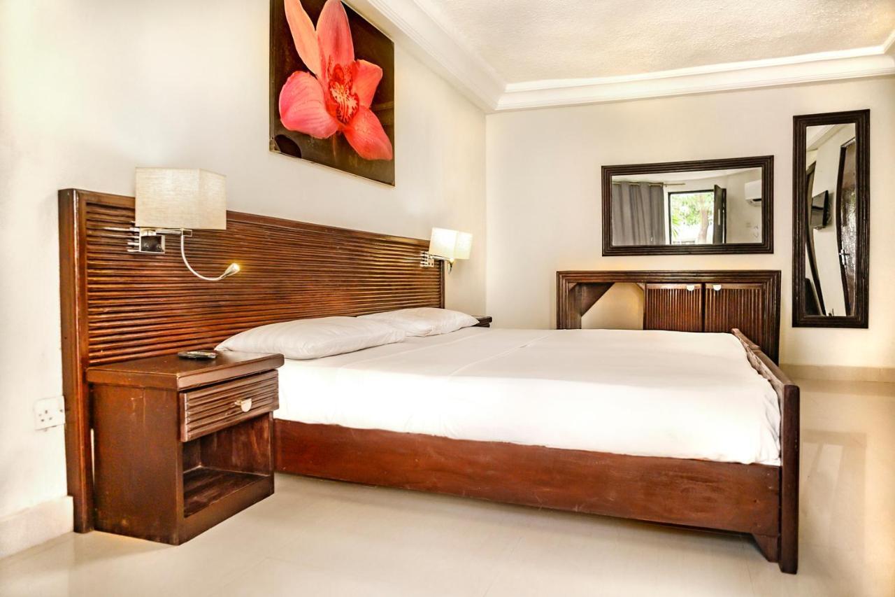 Palm Beach Hotel Kotu Zewnętrze zdjęcie